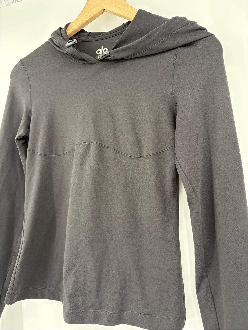 Alo Yoga Alosoft Hooded Runner Long Sleeve Black Athletic Top Size Small - Picture 14 of 16